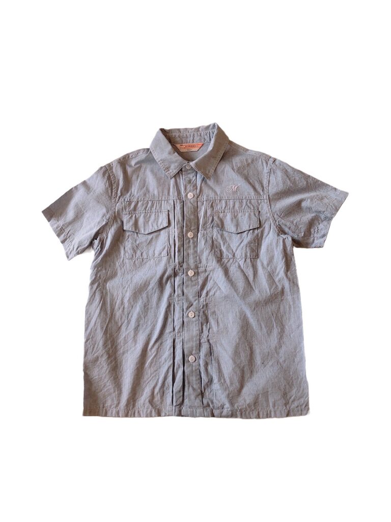 淺藍色短袖男童襯衫(130)
NT$89