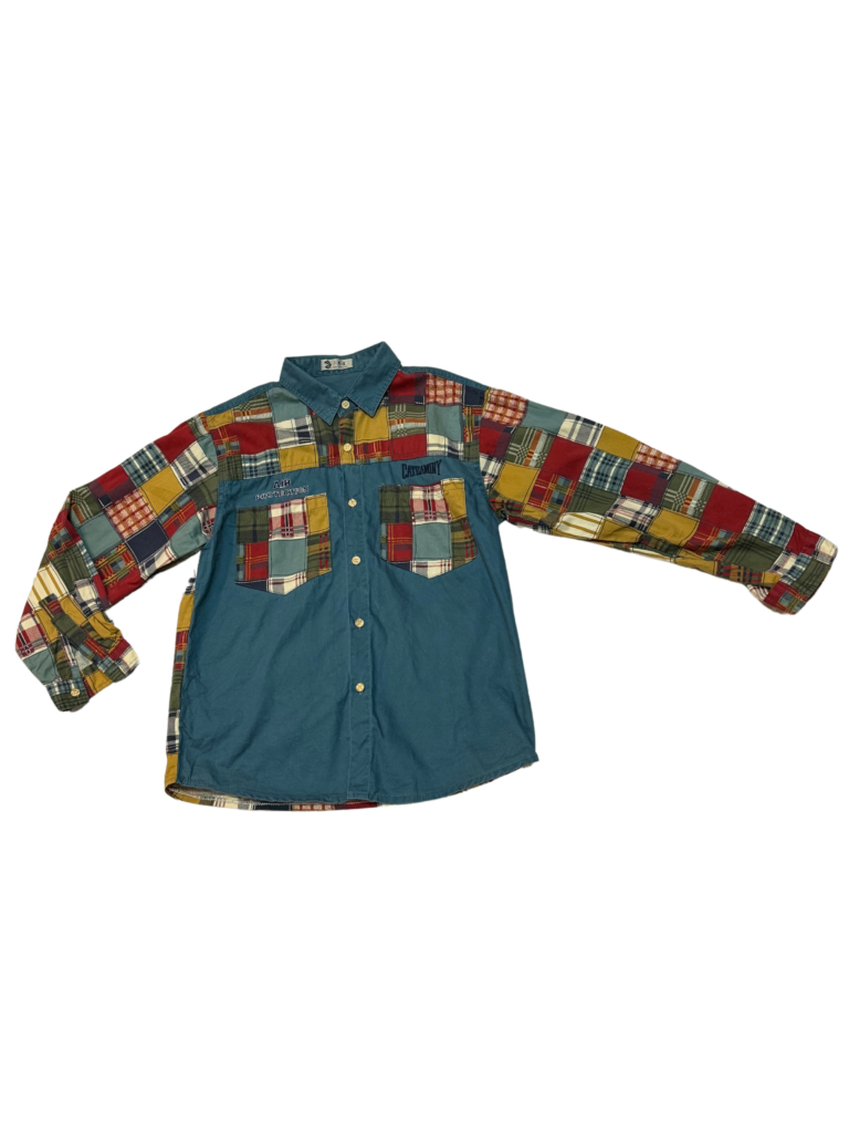 拼布造型藍色薄棉男童襯衫(140-150公分)
NT$149